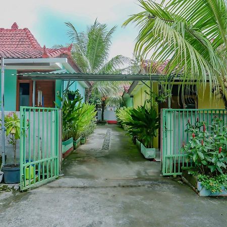Oyo Life 90301 Hidden Village Uluwatu Jimbaran Eksteriør bilde